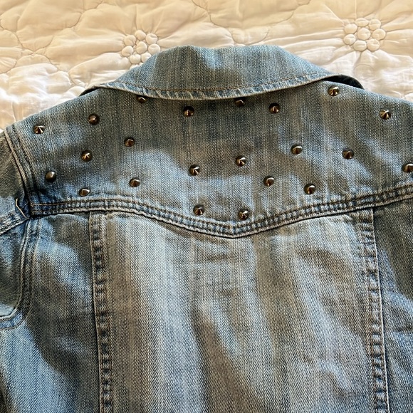 Jacket - Picture 4 of 4